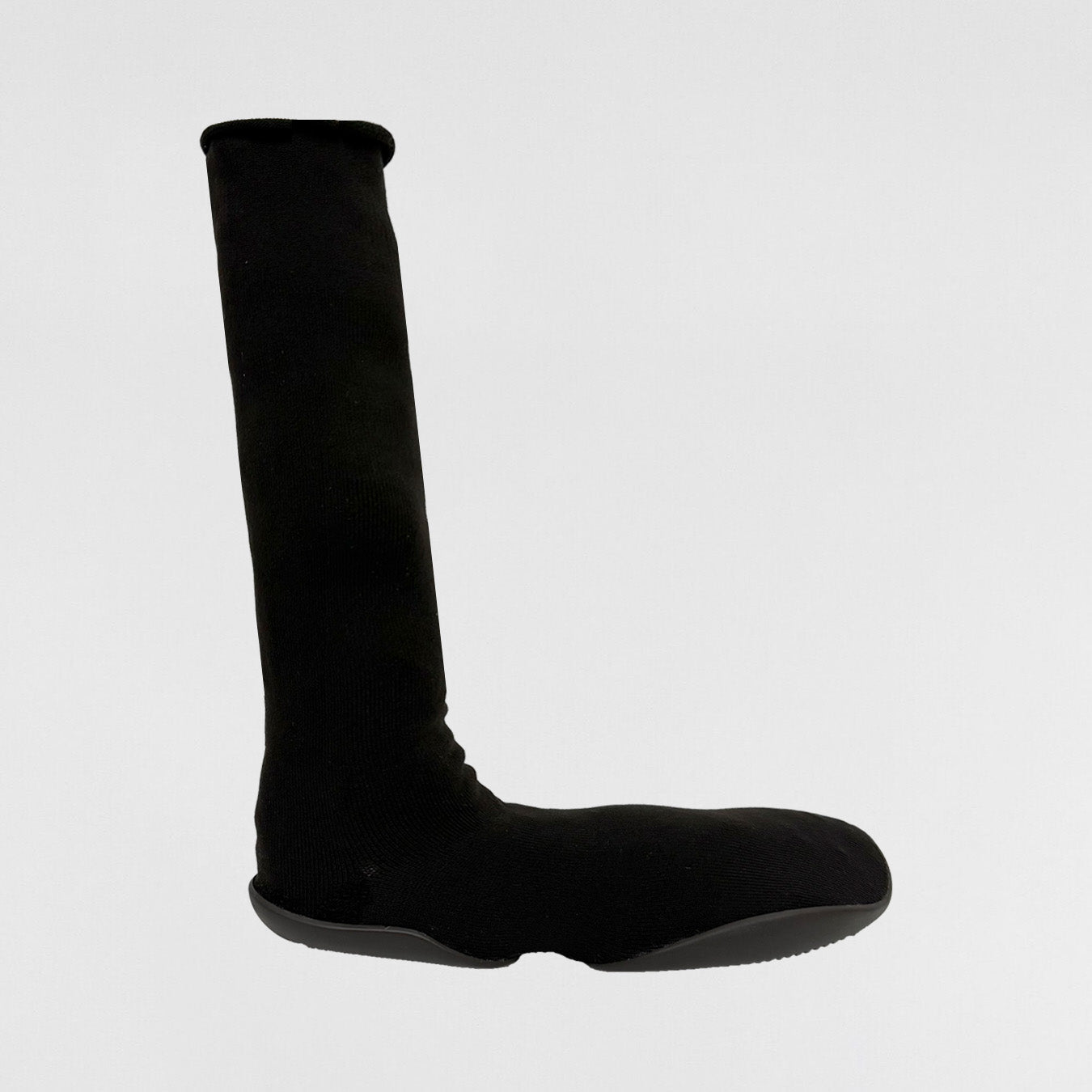 YZY 2024 Pods In Black | Paris Saint