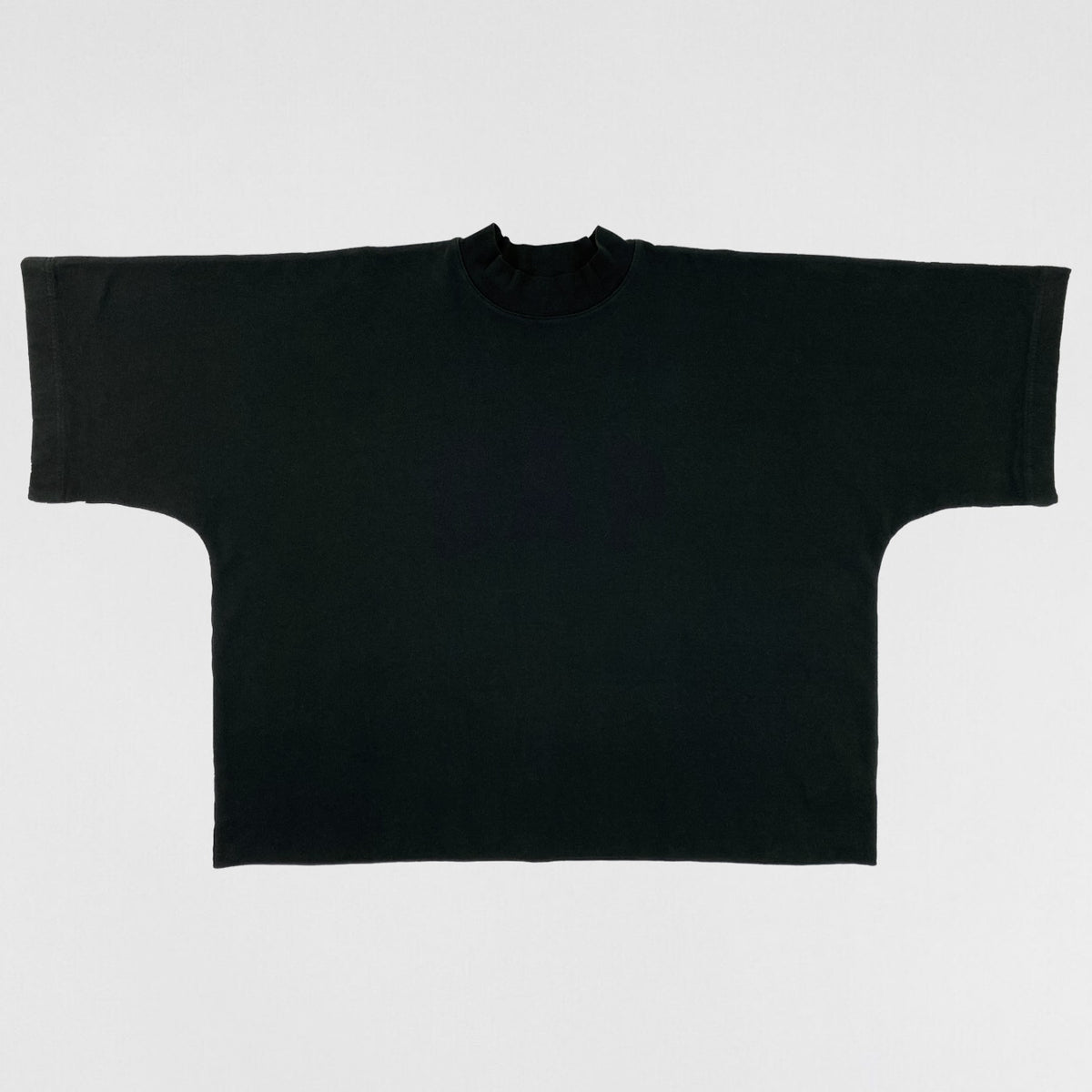 Yeezy Gap Balenciaga 2022 No Seam Dove Boxy Tee In Black | Paris Saint